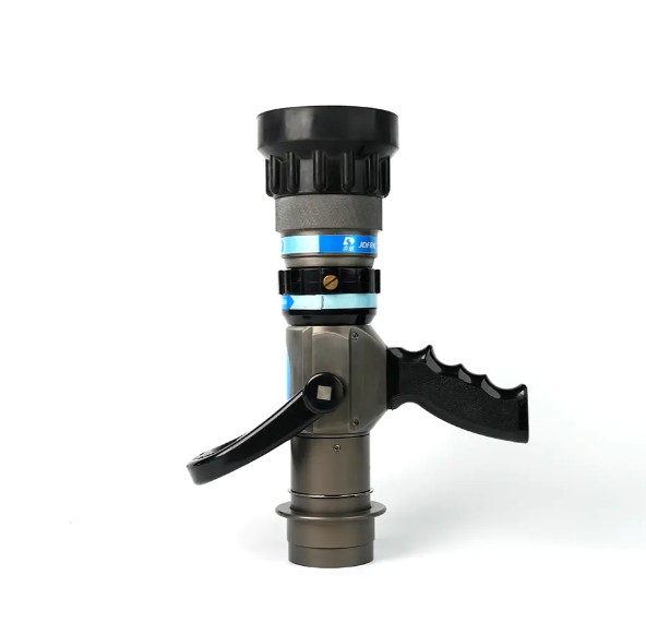 Quais são os diferentes estilos de bicos de combate a incêndios?